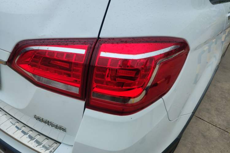 Used Haval H6 2018 Sport Edition 1.5T Automatic Two-Wheel Drive Elite Model China V Standard
