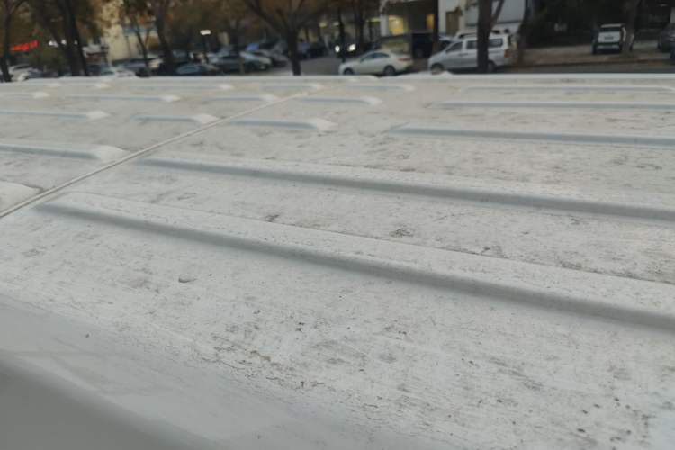 Used Iveco Daily 2023 2.5T A37M1 Long Wheelbase Mid-Roof Dual-Tire Side-Sliding Doors 5-9 Seats