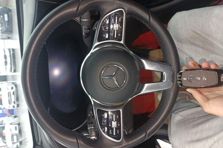 Used Mercedes-Benz GLC 2022 Second Facelift GLC 260 L 4MATIC Luxury Edition
