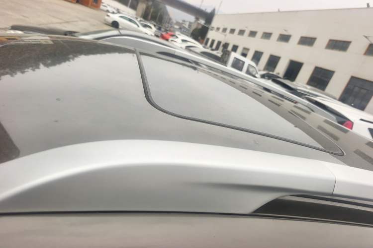 Used Peugeot 3008 2015 2.0L Automatic Classic Edition
