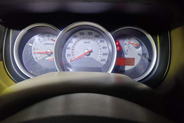 Used Nissan Tiida 2008 1.6L Manual Smart Version