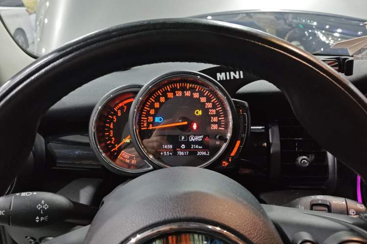 Used MINI MINI 2018 1.5T COOPER Classic Edition Five-Door Version