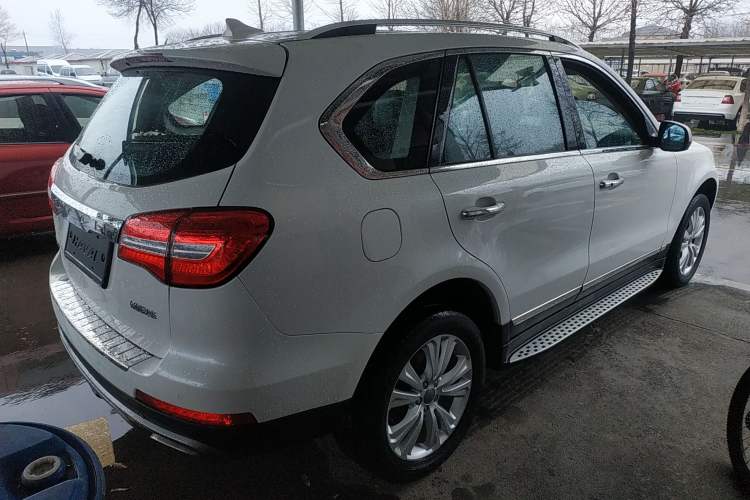 Used Haval H8 2017 2.0T Gasoline Two-Wheel Drive Smart Edition

