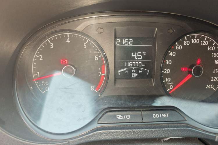 Used Volkswagen Polo 2016 1.4L Manual Fashion Model
