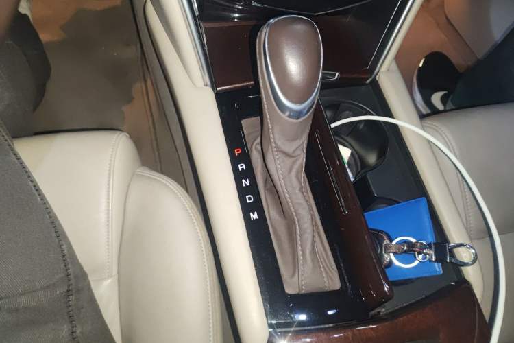 Used Cadillac XTS 2016 28T Tech Edition Gear Lever