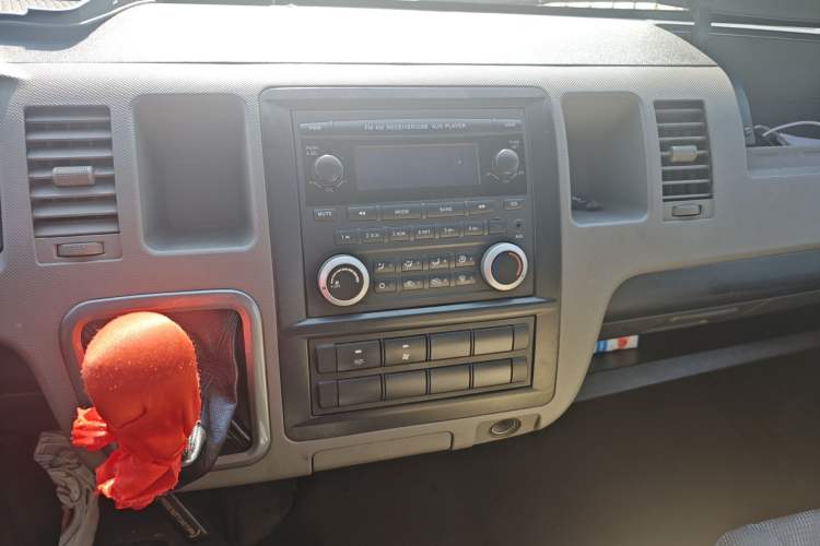 Used Foton Scenic G9 2016 2.4L Commercial Version Long Wheelbase 4G69