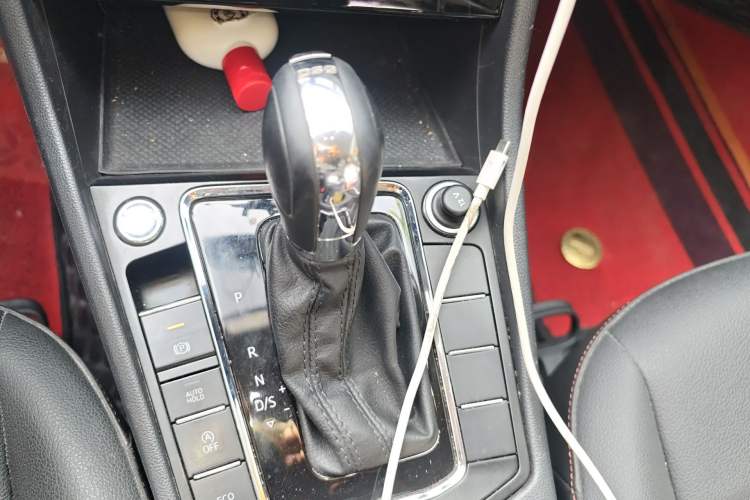 Used Volkswagen Bora 2021 280TSI DSG Elite Smart Connectivity Version Gear Lever