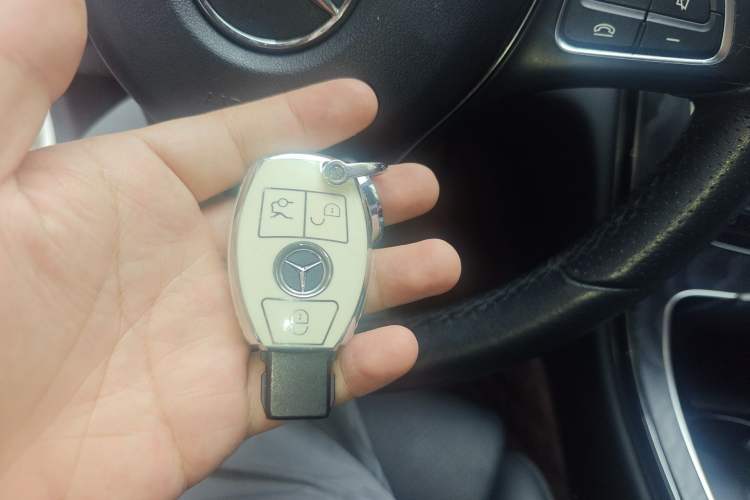 Used Mercedes-Benz C-Class 2017 C 200 station wagon