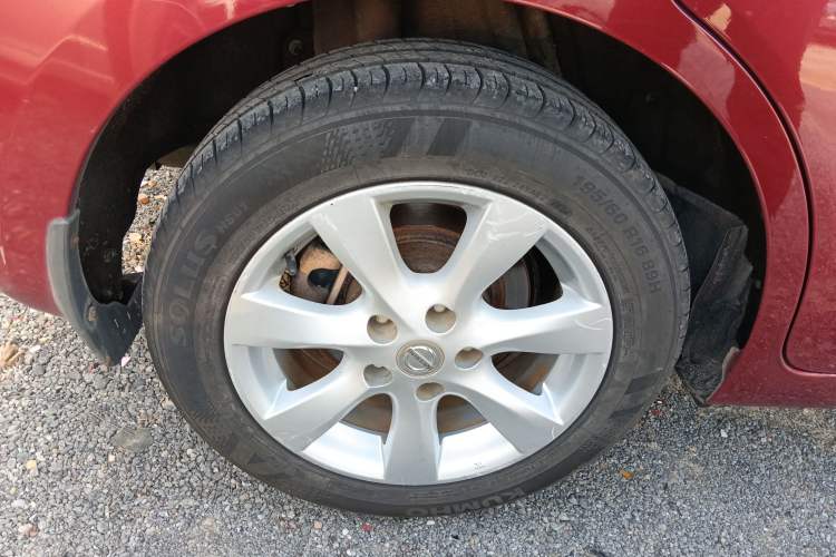 Used Nissan Tiida 2014 1.6L CVT Comfort Model Right Rear Wheel Hub