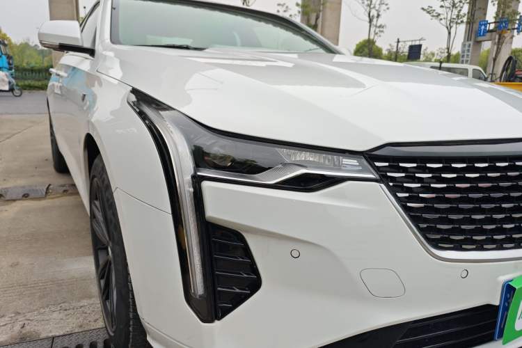 Used Cadillac CT4 2021 28T Luxury Model Right Front Headlight