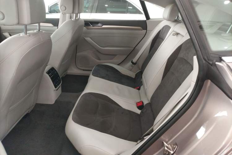 Used Volkswagen FAW-Volkswagen CC 2019 330TSI Huayan Edition China V Standard Left Rear Seat