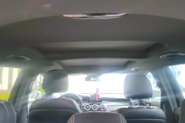 Used Mercedes-Benz GLC 2017 GLC 260 4MATIC Luxury Model
