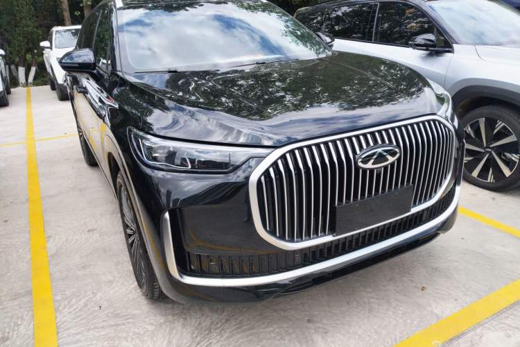 Used Chery Tiggo 9 2025 2.0T Dual-Clutch Two-Wheel Drive Luxury Edition 5 Seats Front Right 45 Deg