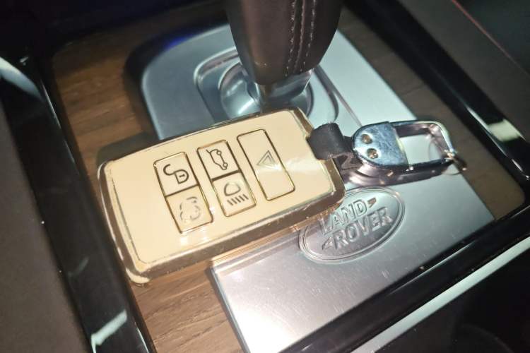 Used Land Rover Discovery Sport 2022 Restyled 249 PS R-Dynamic SE Performance Tech Edition 5 Seats