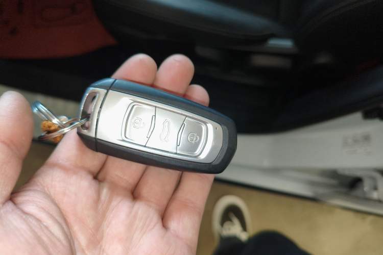 Used Geely Auto Vision X3 2019 Upgraded Model 1.5L CVT Prestige Version
