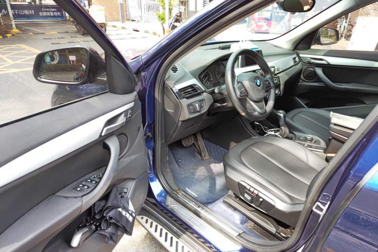 Used BMW X1 2018 sDrive20Li Leading Model
