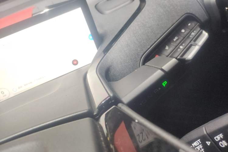 Used Baojun KiWi EV 2022 Designer Lite Edition Lithium Iron Phosphate Gear Lever