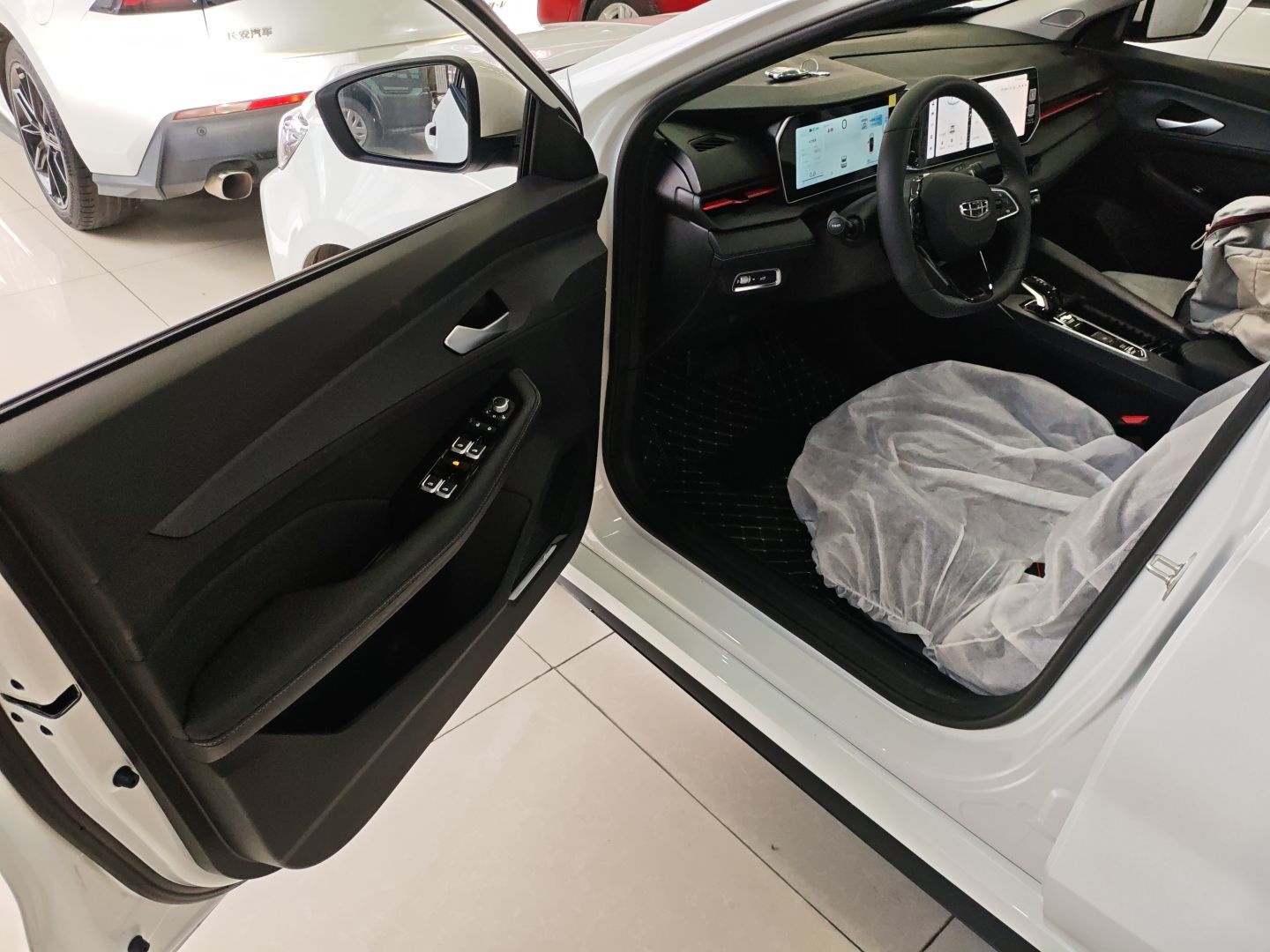 Geely Auto Binray 2024 Binrui COOL 1.5T DCT Longteng Edition — снимка 18