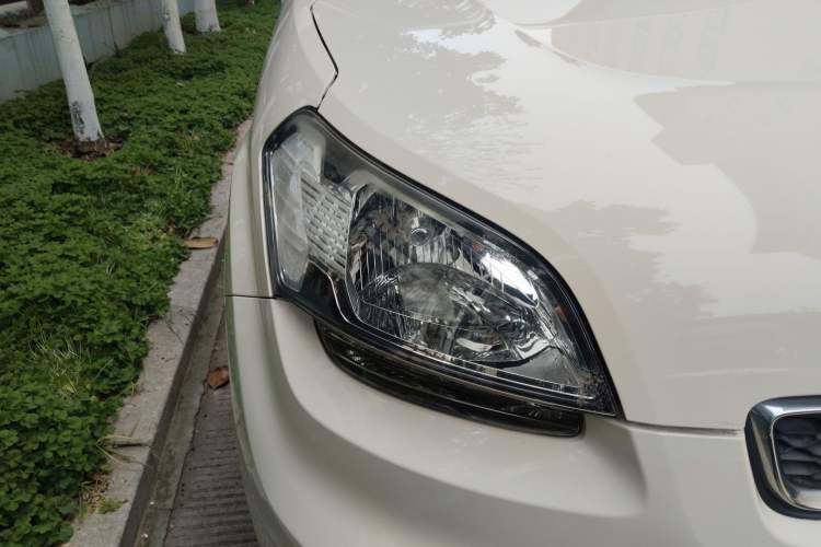 Used Kia Soul 2013 1.6L AT GL Right Front Headlight