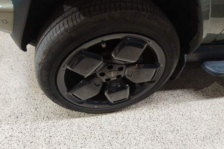 Used iCAR V23 2025 501 Four-Wheel Drive Advanced Version
