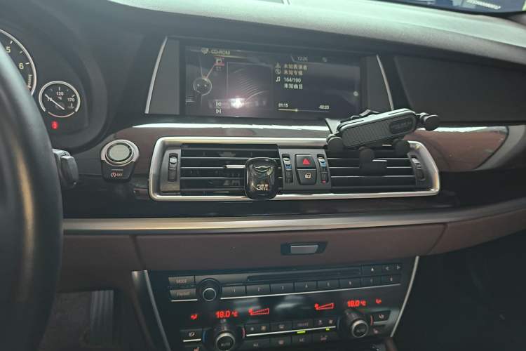 Used BMW 5 Series GT 2013 535i Leading Model Audio And AC Panel