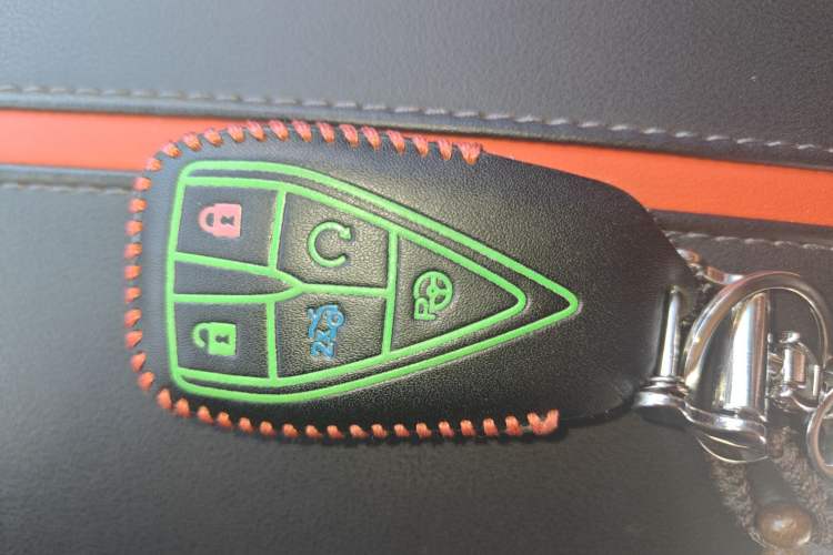 Used CHANGAN OSHAN Z6 2022 Blue Whale 1.5T DCT Smart Navigation Model