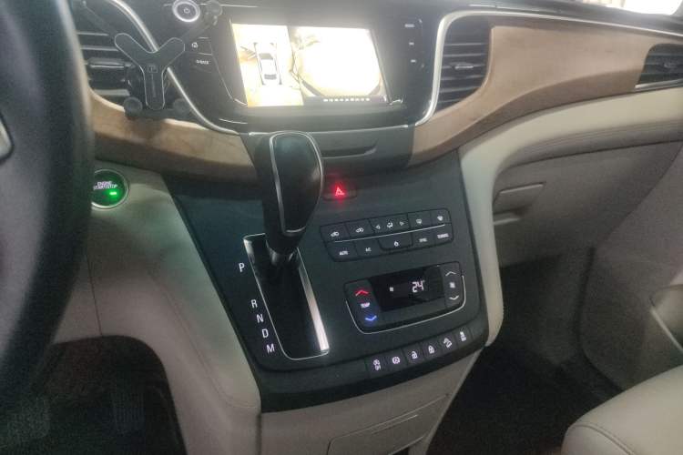 Used Buick GL8 2018 ES 28T Comfort Model China VI Standard