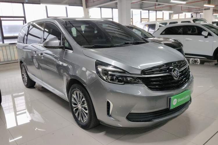 Used Buick GL8 2021 Land Cruiser Executive Class 652T Luxury Model Front Right 45 Deg