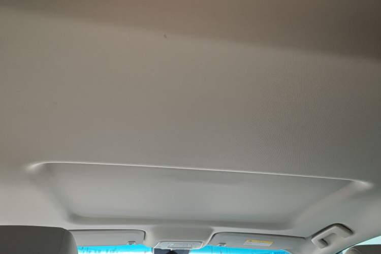 Used Buick GL8 2023 Land Executive Class Smart Enjoyment Model