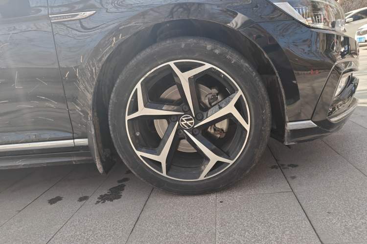 Used Volkswagen Magotan 2023 2 Million Units Commemorative Edition 330TSI DSG Luxury Version
