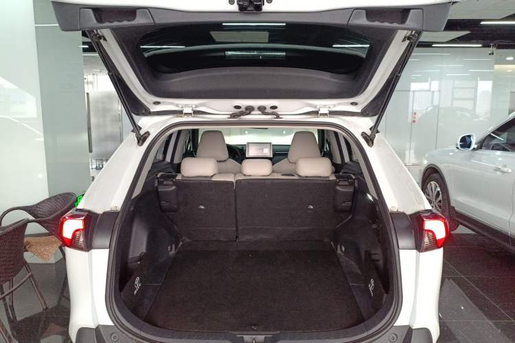 Used Toyota RAV4 2021 2.0L CVT 4x4 Trend Edition