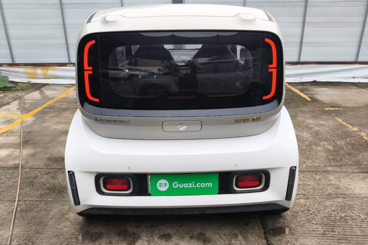 Used Baojun KiWi EV 2021 Artist Model Lithium Iron Phosphate