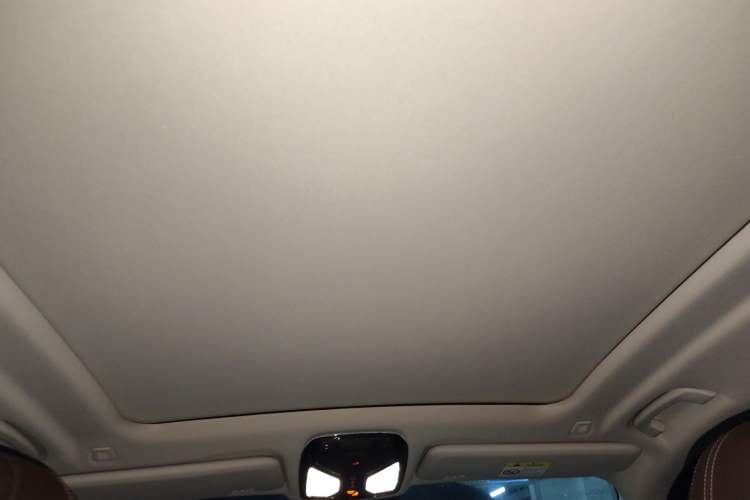 Used BMW X5 2023 xDrive 30Li Luxury M Sport Package
