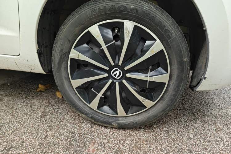 Used CHANGAN OSHAN Benni E-Star 2021 National Edition Xin Yue Version Lithium Iron Phosphate (31.86 kWh) Right Front Wheel Hub