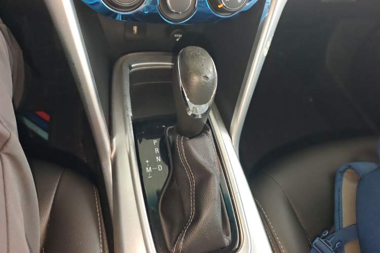 Used Chevrolet Cavalier 2016 1.5L Automatic Xinyue Edition Gear Lever