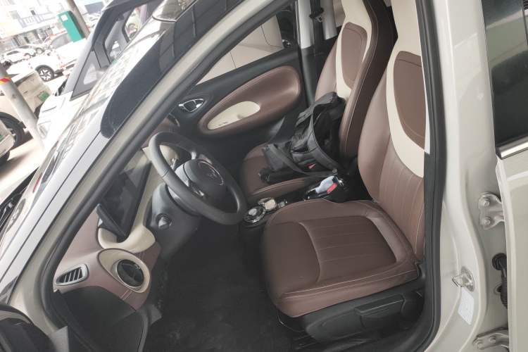 Used Wuling Bingo 2023 333 km Enjoyment Version Left Front Seat