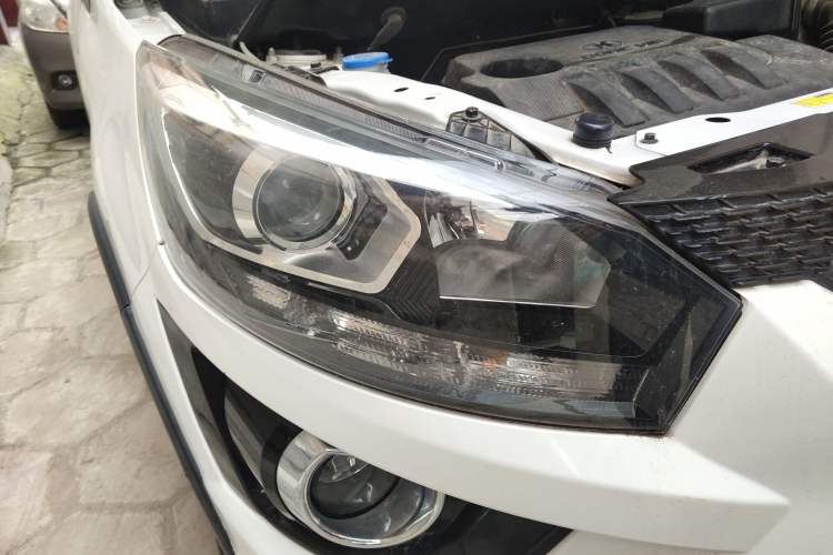 Used BAIC Senova X25 2015 1.5L Manual Elite Edition