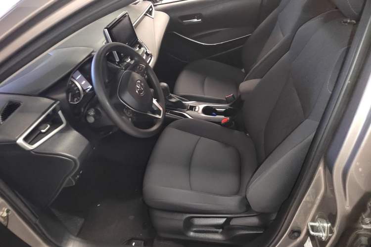 Used Toyota Corolla 2021 Dual-Motor 1.8L E-CVT Elite Edition Left Front Seat