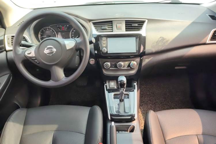 Used Nissan Sylphy 2016 1.6XV CVT Smart Enjoyment Version Center Console