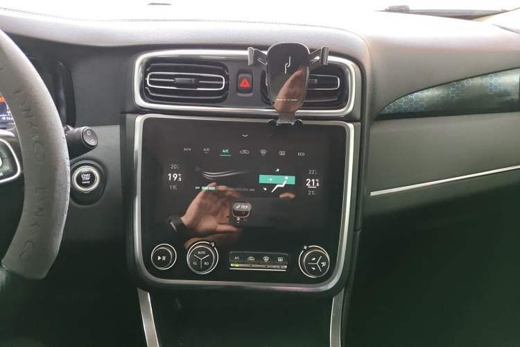 Used Lynk & Co 01 EM-P 2018 1.5T PHEV JingPro National Emission Standard V Audio And AC Panel