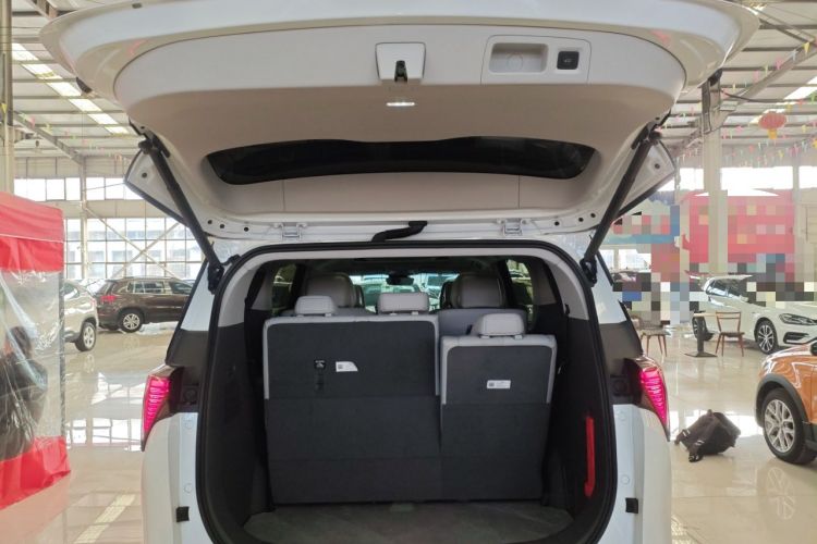 Used Buick GL8 2025 Lu Zun Deluxe Edition