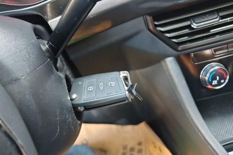 Used Volkswagen Bora 2020 1.5L Automatic Comfort Model Interior 1