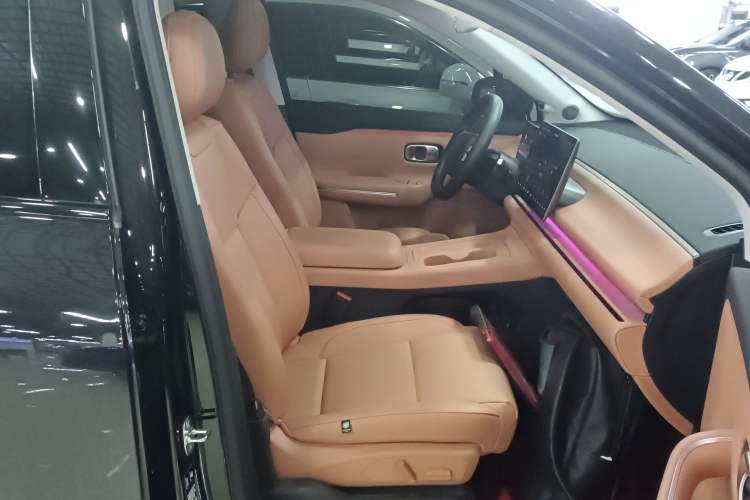 Used Leapmotor C16 2024 Range-Extended 200 Luxury Edition
