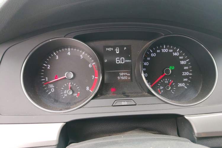 Used Volkswagen Lamando 2015 230TSI DSG Fashion Edition
