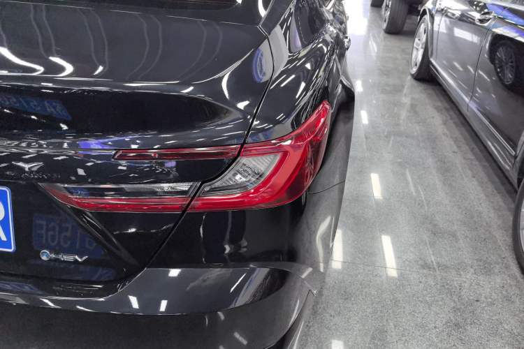 Used Toyota Camry 2024 Dual-Motor 2.0 HGVP Luxury Edition Right Rear Taillight