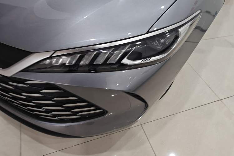 Used BYD Qin PLUS 2025 DM-i Smart Drive 120KM Superior Model