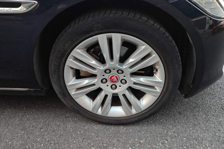 Used Jaguar XFL 2018 XFL 2.0T 250 PS Luxury Edition
