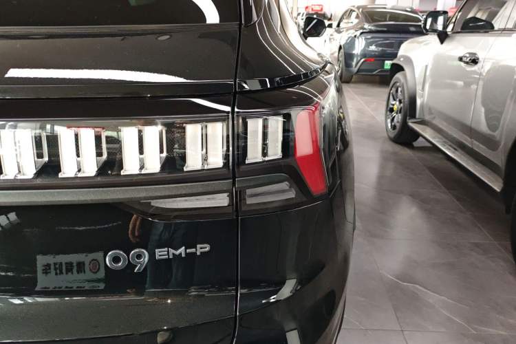 Used Lynk & Co 09 EM-P 2025 2.0TD EM-P Four-Wheel Drive Max Five Seats