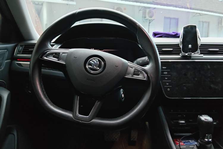 Used Skoda Superb 2022 TSI330 DSG Luxury Edition Steering Wheel