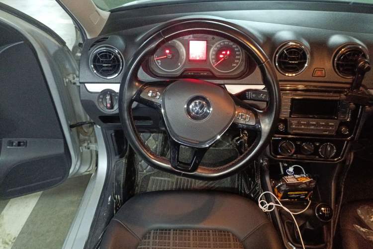 Used Volkswagen Jetta 2019 Dream Edition 1.5L Manual Comfort Version